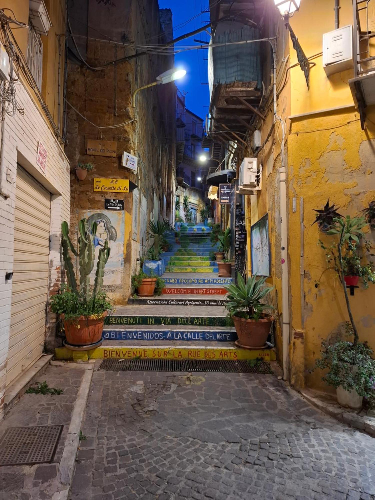 B&B Le Lumie "Il Cortiletto Del Centro" Agrigento Exterior photo